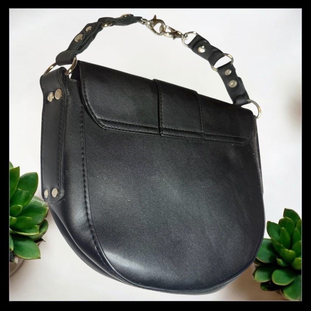 Grace Adele clasps - Black Bag w A New Day vibes ready for favorite strap to add - Picture 3 of 11